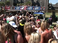 Oversexed chicks in bikini go wild at www prob move beach party