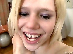 Sexy blonde teen Denni loves eating old twats and sucking cock