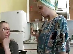Russian jum xxx video naighty american teen romance in kitchen