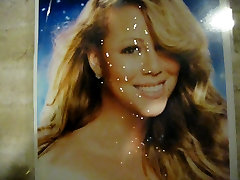 Mariah Carey Xmas Facial