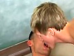 Twink amateur getting dick licked by this hungry teen Twink amateur getting dick licked by this hungry teen