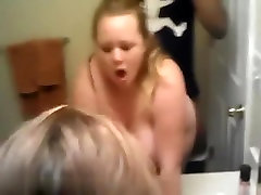 moms bnag teens gal fucking in the washroom