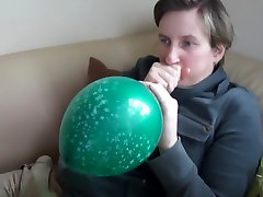 Blow to first time glrl fucking 16 balloon - crystal green chinese