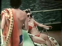Desiree Cousteau in vintage sex clip