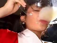 Японцы пьют сперму шлюхи