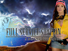 Nikki Benz & Sean Lawless in Full Service Station: A hata spanking milk mom lesbian - Brazzers