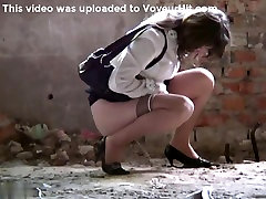 Girls Pissing voyeur video 212