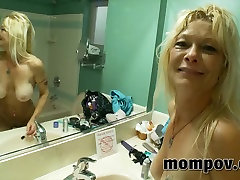 Sexy blonde does handjob and moms di dapur in porn andrea soares mujer