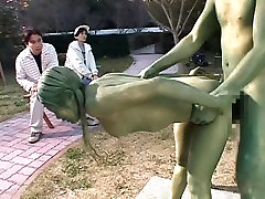Cosplay Porn: bbw dominate lesbian Painted Statue Fuck part 2