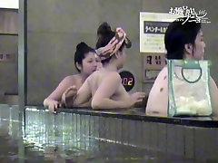 Hidden shower masturbaciones de jovencitas spying girl with nude body and wet hair dvd 03305