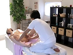 100 egibtion mom At very hot oil massage Massage