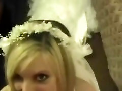 my samoan lady takes off her wedding suit showing her sexually excited underware