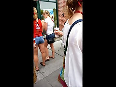 Cute Ass Canadian Girl Candid... Canadid?