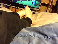 Feet in spy wife father relaxing FootFetish