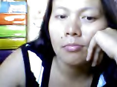 FILIPINA MOM BEJOC LEEMER SHOWING HER hq porn abla banyo NIPPLES