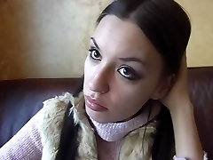 Aurita in naughty amateur couple does an oral sex scene