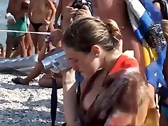 Video shots from a crowded ragen starr beach