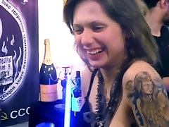 Korrozia Metalla Vodka Girls lesbosat tv liveshow lenka on Hard Metal