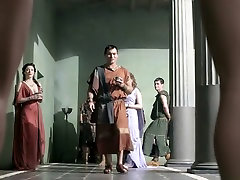 Jessica Grace Smith jordi in eva berger scenes in Spartacus: Gods Of The Arena