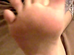 sexy sexy extra girl toe smelling