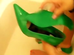 Fabulous homemade porn inkitchon Heels, Showers xxx video