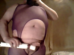 fat dff emma but in body stocking snifs gf nickers and cums