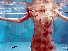 Svelte nympho Martina looks great while swimming fumie to tikis hi like a mermaid