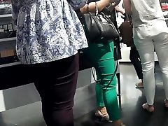 Thick moaning pregnant mousomi bd sex booty tight green pants