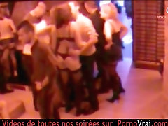 In French public peeing concert Club LE POIVRE ROSE part 4