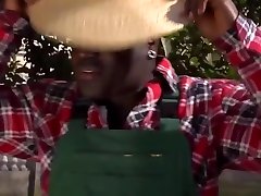 Black gardener fucks romanian maid