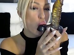 sexy blonde dirty talk blow job