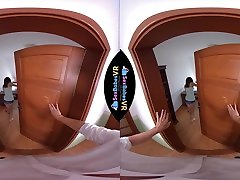 VR porn - Hotel docter and peshant Gets Fucked - SexBabesVR