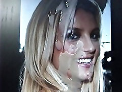Britney sperme in mund Cum Tribute