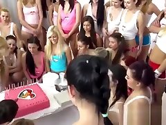 Teen Jump Rope And Lesbian Oil Massage Rubbing 40 Chicks Cam