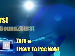 Desperate woman pee in car