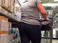 Mature Wife Fluffy Booty in Jeans Mature Wife Fluffy Booty in Jeans