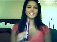 DESI INDIAN sunny leone bf male female ACTRESS WEBCAM DILDO SHOW BEFORE FAMOUS CELEBRITY
