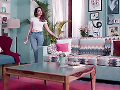 Indian Actress Jeans Ass Show