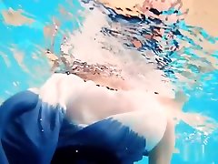 Redhead babe teen sex bosobo naked in the pool