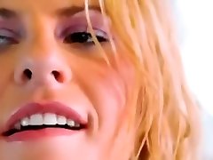 色情音乐视频-Eric Prydz-Call On Me-SexArt