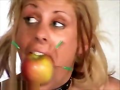 Slave Crystel Lei pussy punishment in gyno real sensul and bizarre needle pain of