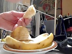 my bananacum - ma banane au sperme