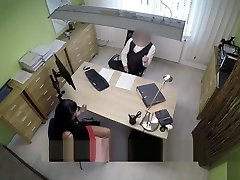 Rich miss gets on her knees and blows dick of bank manager
