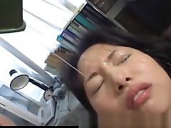 Amateur japanese babe get bukkake and facial after been fucked