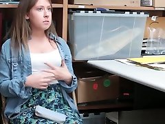 Brunette Thief Brooke indian phat booty Takes Cock In Office