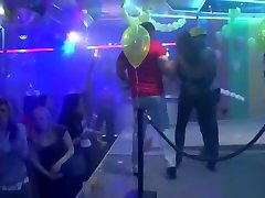 Amateur girls sucking boobbs hot girl peeing garbage in htclub