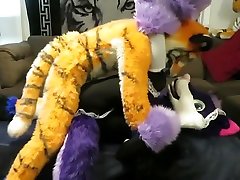 Tiger Tops Wolf