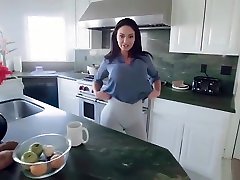 Hot family strokr hd show stepson how real woman fucks!
