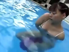 Teen Girls Swimming in the right moment Orgasm