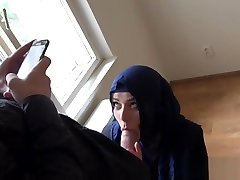 Rich muslim lady Nikky xxx8x six wants to buy apartments in Prag